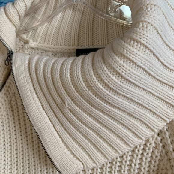 Spense Knits Offset Collar Sweater - Picture 5 of 8